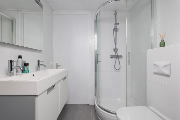 Photo 22 of Ikeleane 13