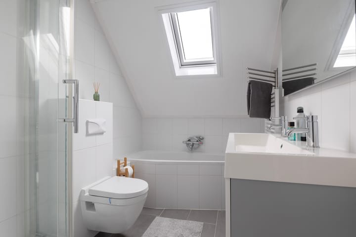 Photo 21 of Ikeleane 13