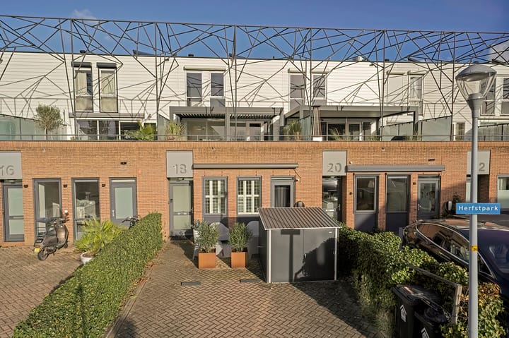 Herfstpark 18 main image