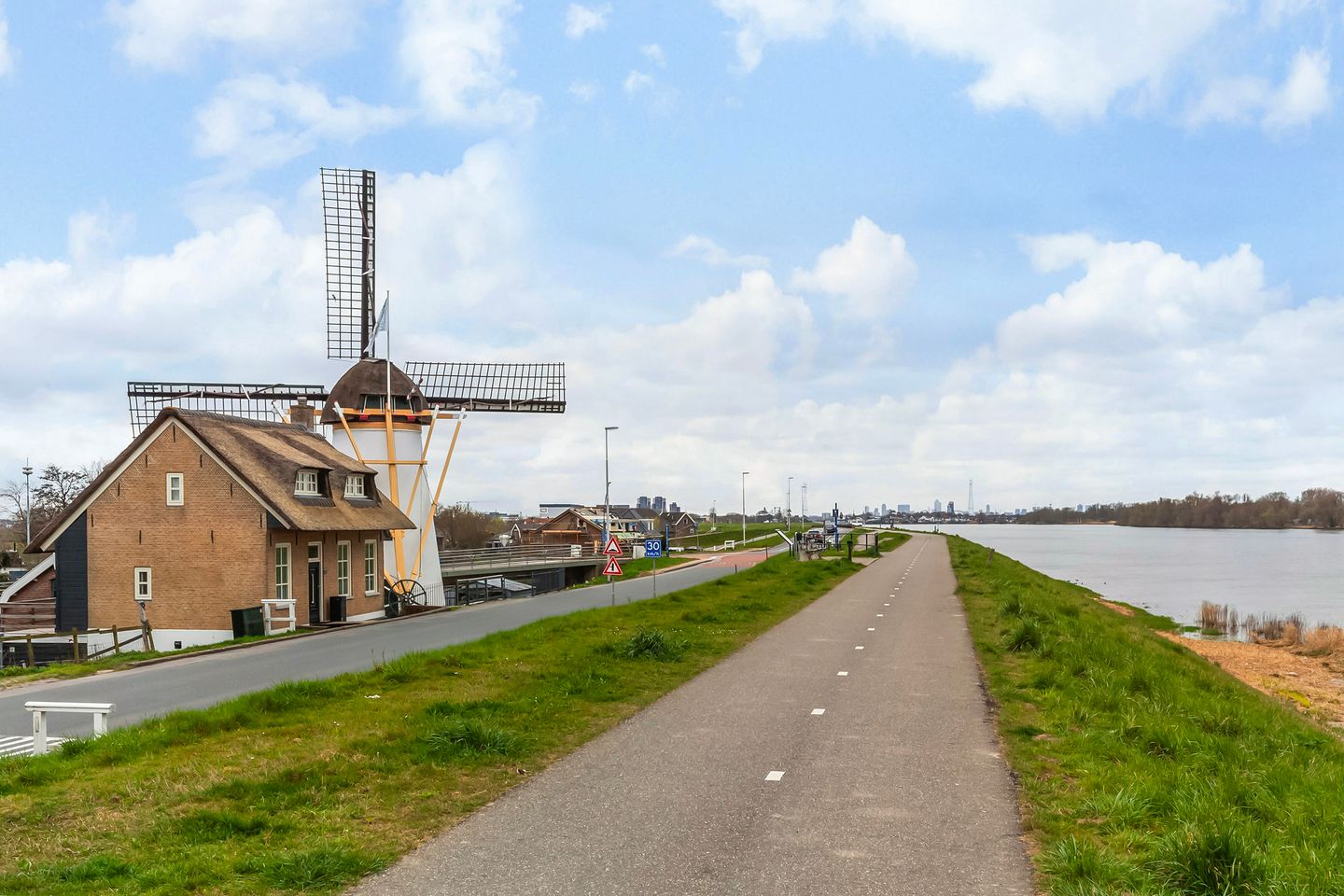 Foto 44 van Venuslaan 82