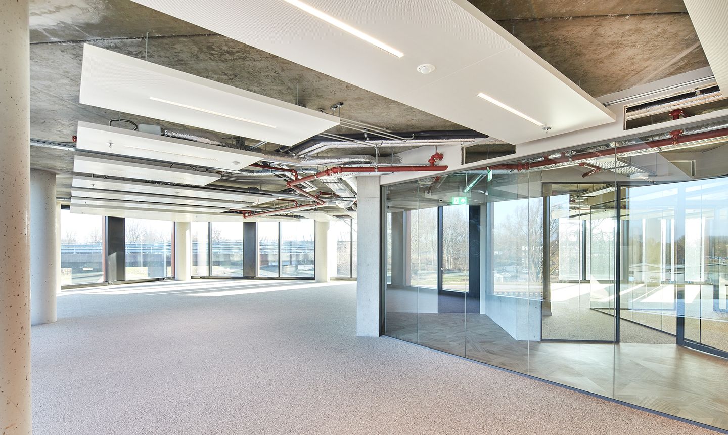 Bekijk foto 2 van H.J.E. Wenckebachweg 230-258