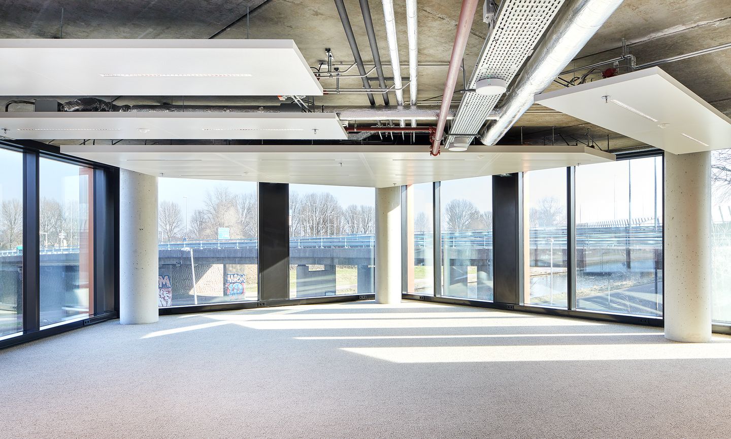 Bekijk foto 1 van H.J.E. Wenckebachweg 230-258