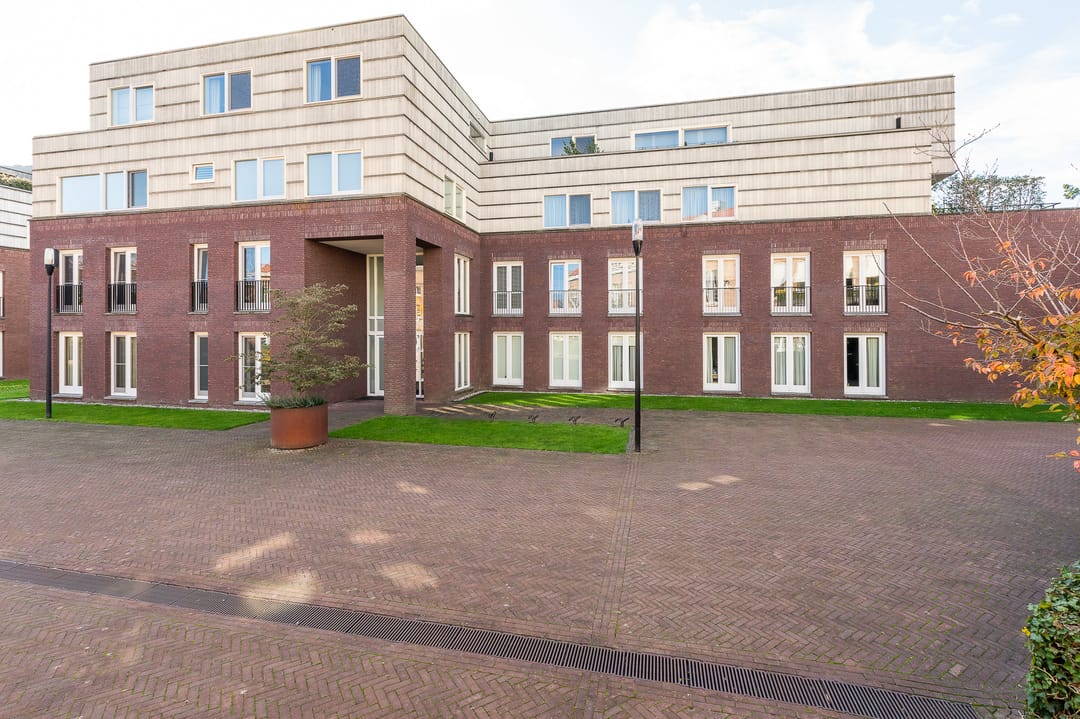 Photo 1 of Knuvelderlaan 1
