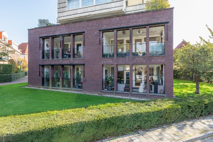 Photo 4 of Knuvelderlaan 1