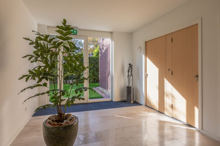 Photo 12 of Knuvelderlaan 1