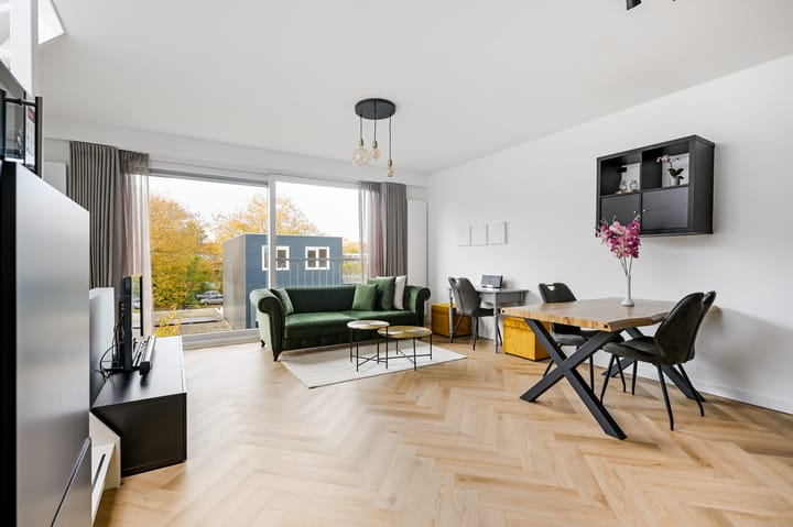 Photo 3 of Weldam 72-B