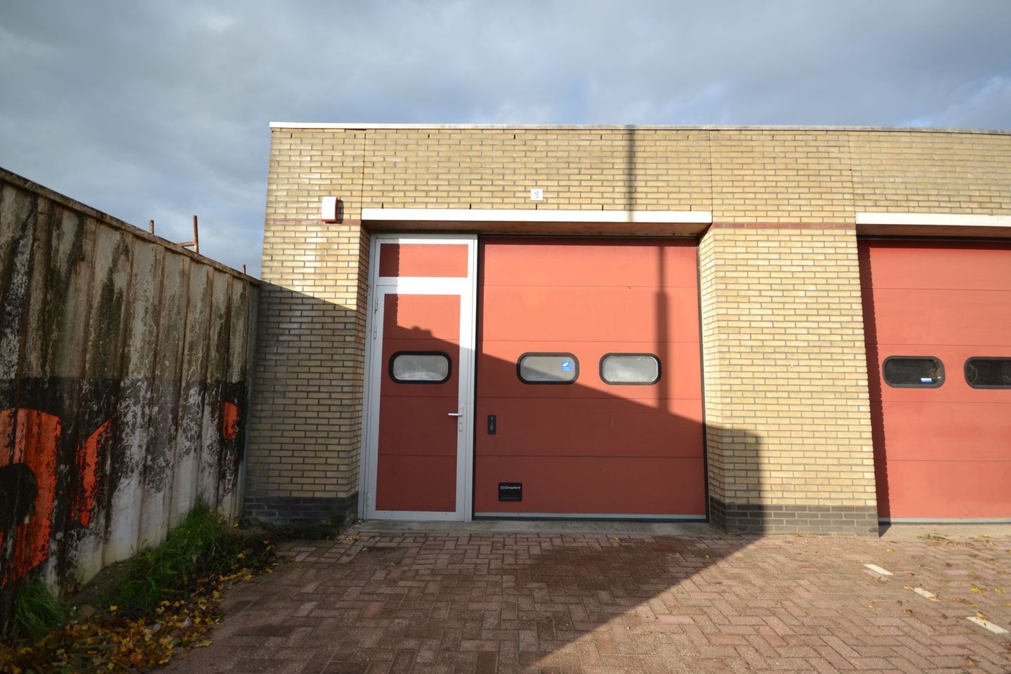 View photo 2 of Energiestraat 1-e