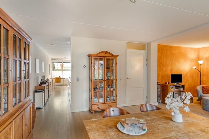 Photo 12 of Nienke van Hichtumplein 25