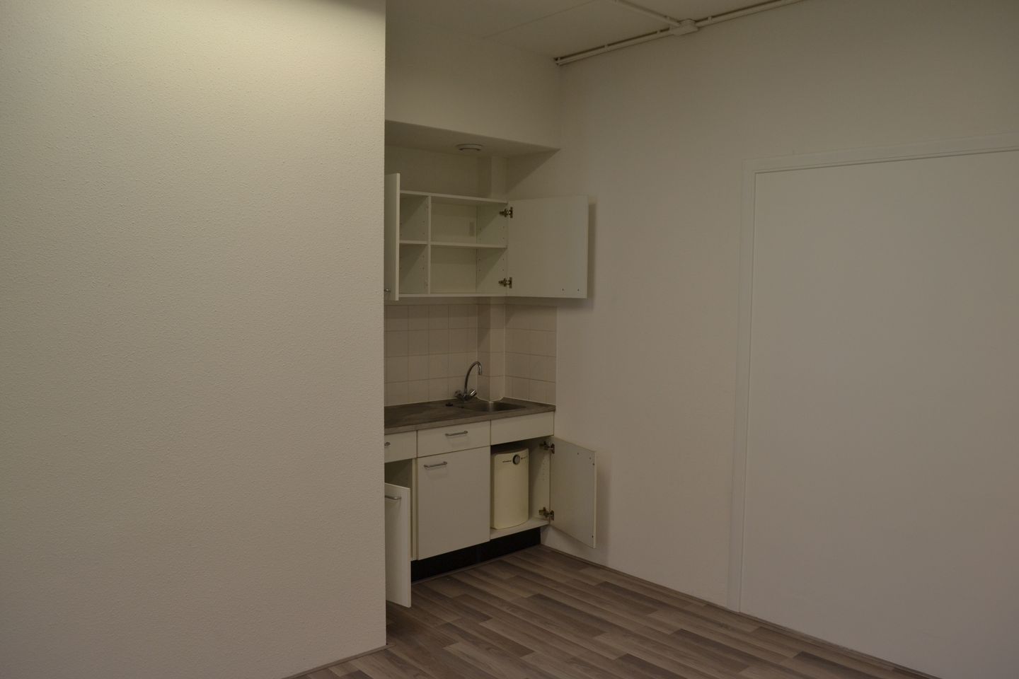 View photo 5 of Katernstraat 33-F