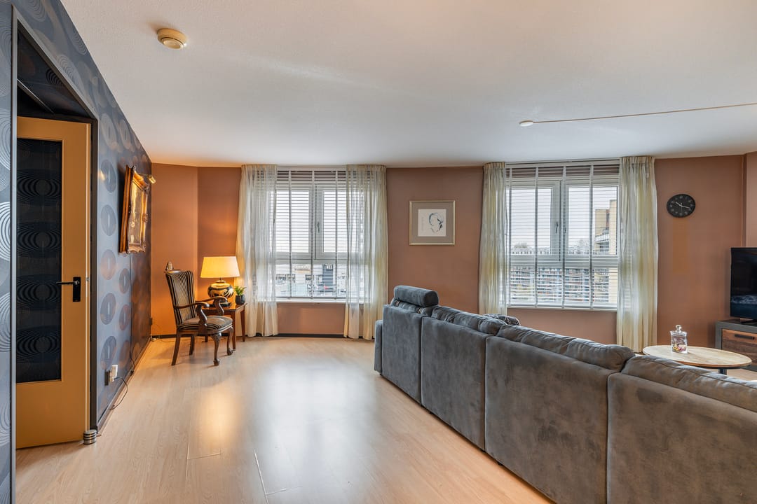 Foto 8 van Peter van Anrooylaan 195