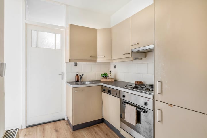 Photo 14 of Ternatestraat 151