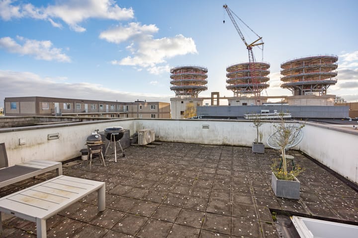 Foto 24 van John Blankensteinstraat 183-A