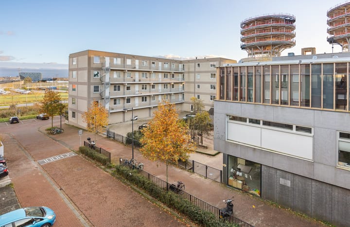 Foto 26 van John Blankensteinstraat 183-A