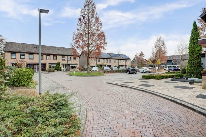 Photo 44 of Hortensialaan 68