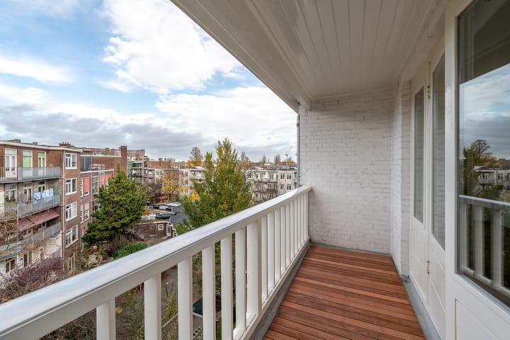 Photo 10 of Lekstraat 82-4B