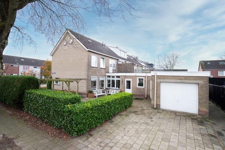 Photo 2 of Prinses Margrietstraat 26