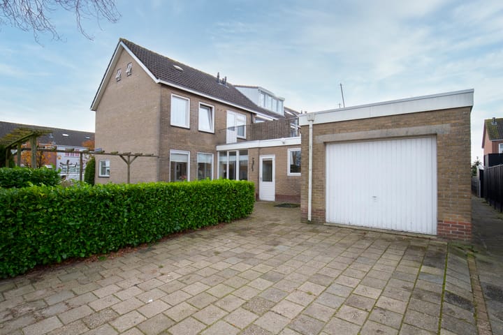 Photo 21 of Prinses Margrietstraat 26