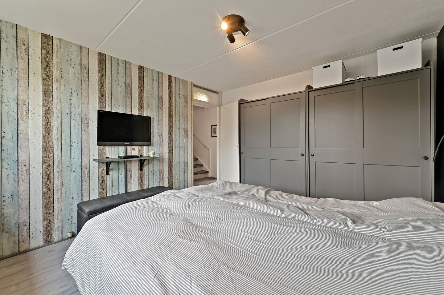 Photo 20 of Elsbes 45