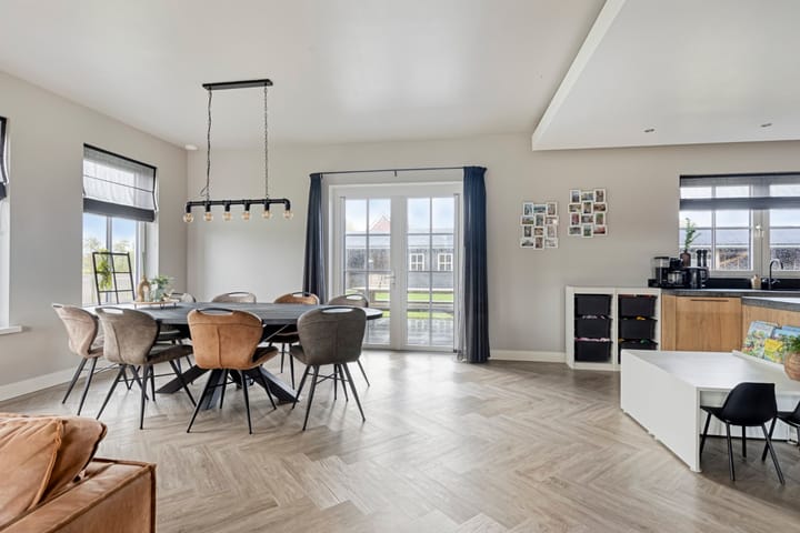 Foto 13 van Master de Jongwei 15