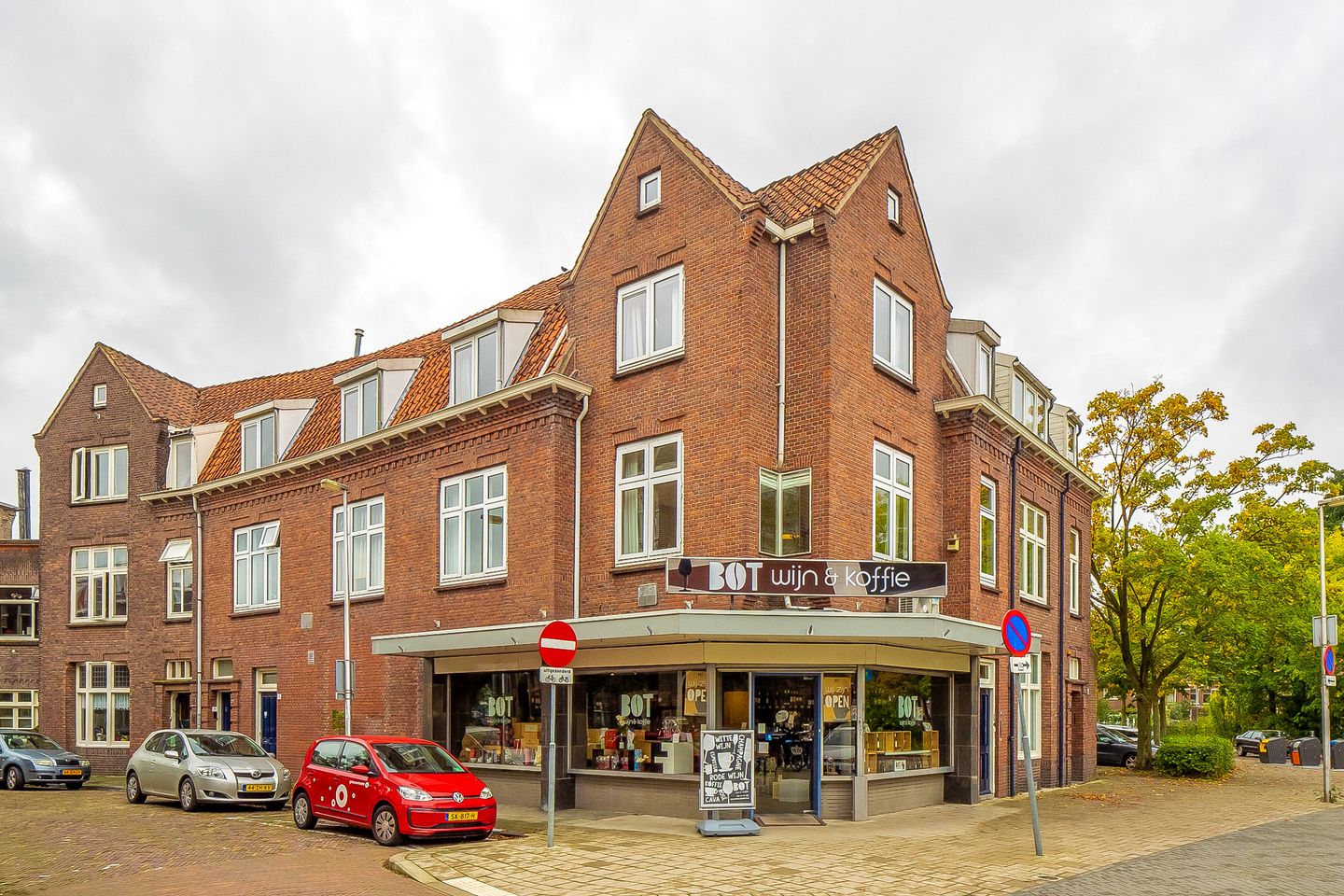 Bekijk foto 1 van Adriaen van Ostadelaan 15