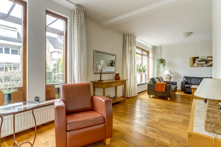 Photo 7 of Pieter de Hooghstraat 4