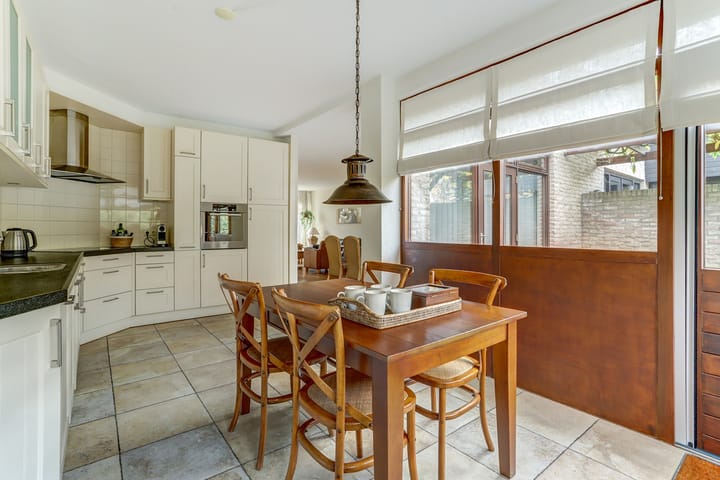 Photo 17 of Pieter de Hooghstraat 4