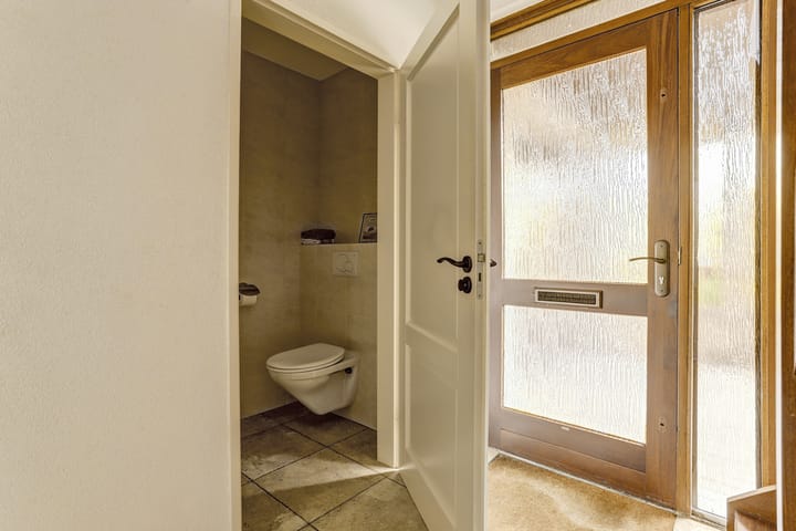 Photo 21 of Pieter de Hooghstraat 4