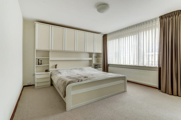 Photo 23 of Pieter de Hooghstraat 4