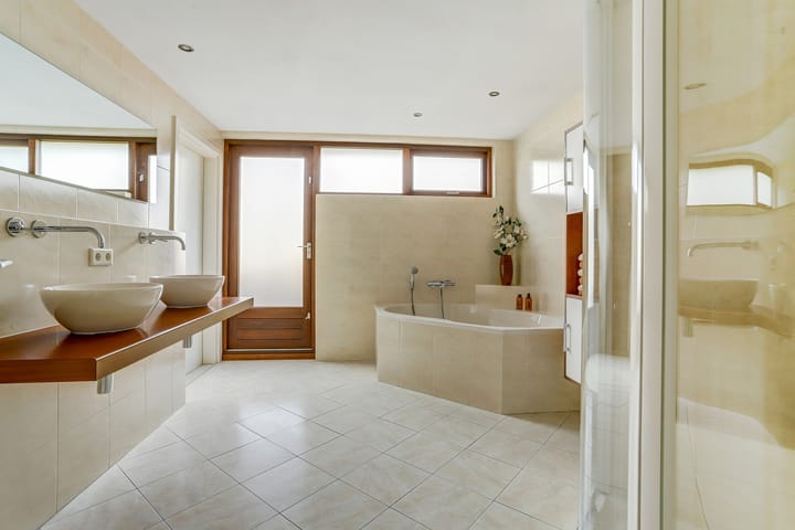 Photo 31 of Pieter de Hooghstraat 4