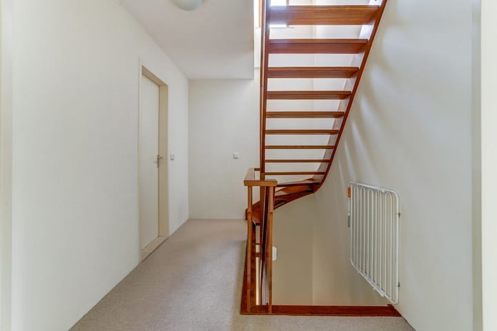 Photo 35 of Pieter de Hooghstraat 4