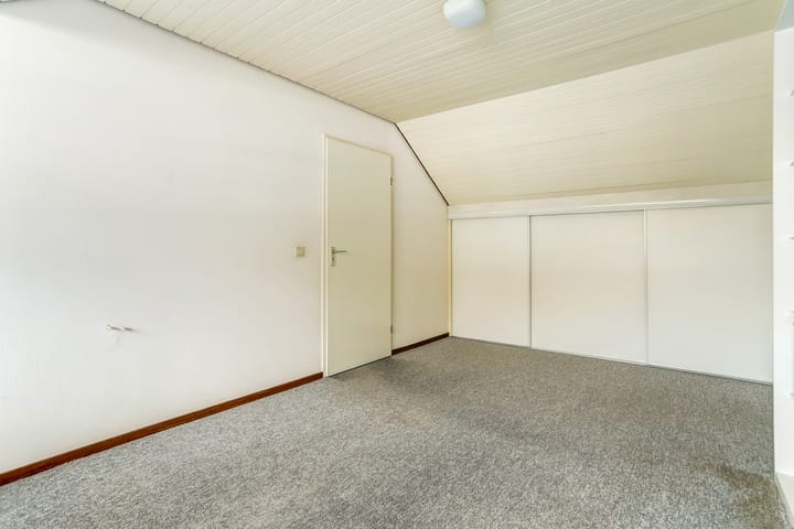 Photo 39 of Pieter de Hooghstraat 4