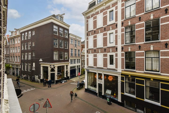 Photo 18 of Rapenburg 16-1