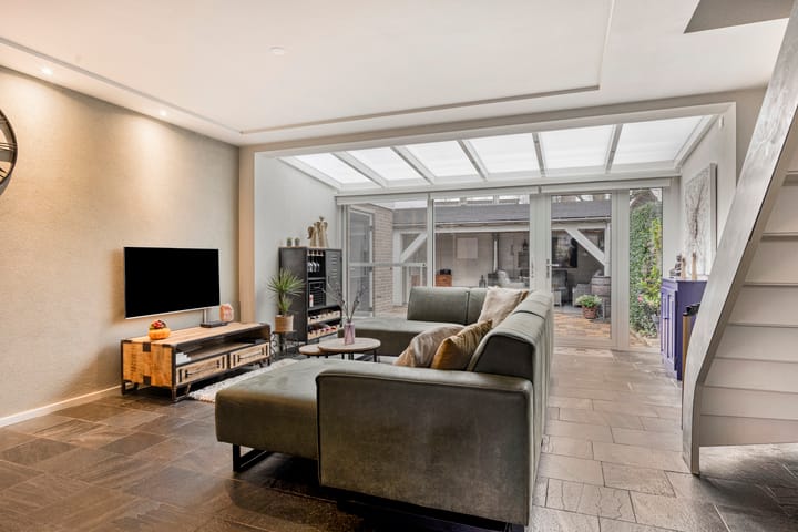 Photo 2 of De Beukums 17