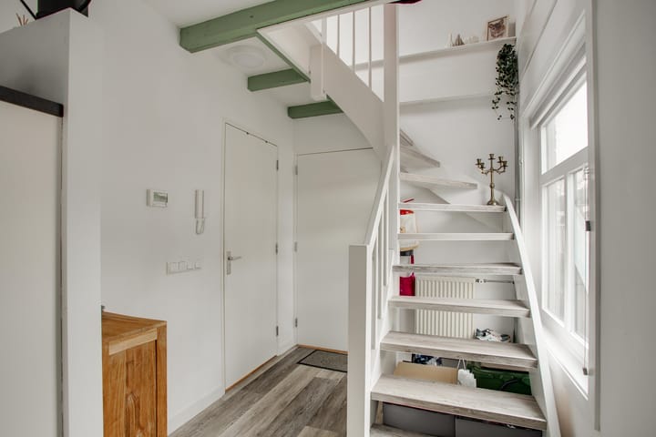 Photo 17 of Oosterstraat 1