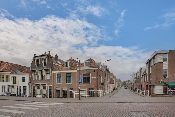 Photo 23 of Oosterstraat 1