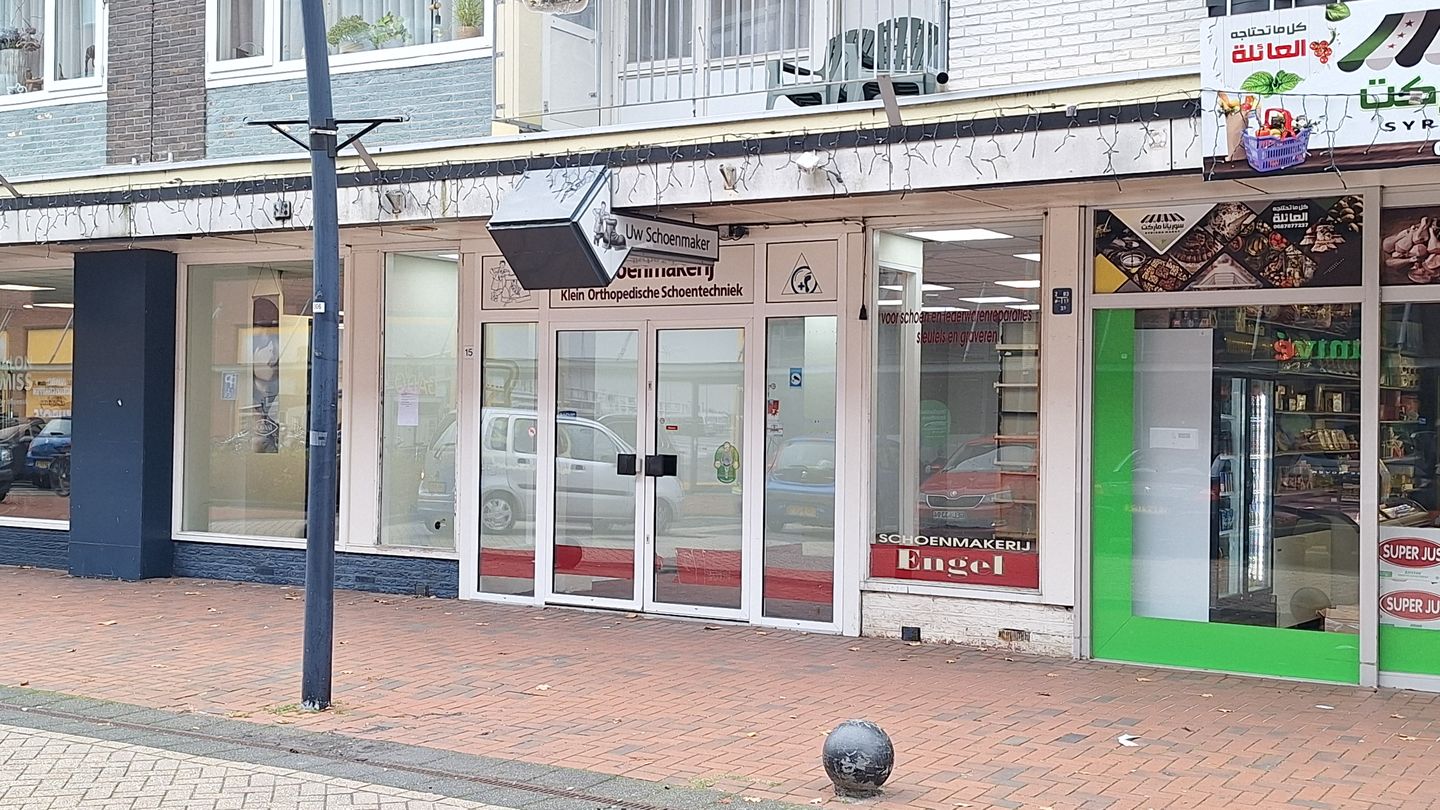 Bekijk foto 4 van Beneluxlaan 15