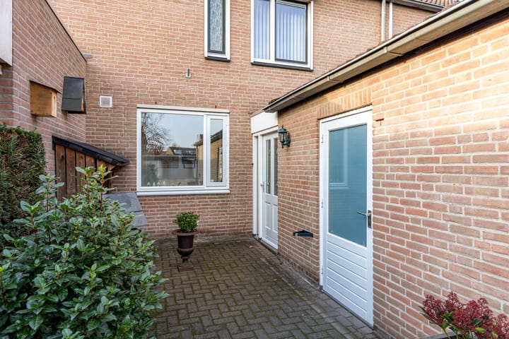 Photo 5 of Distellaar 37