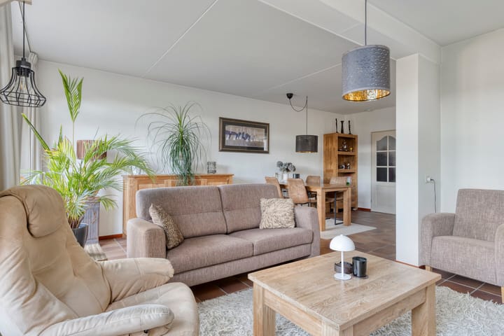 Photo 14 of Distellaar 37