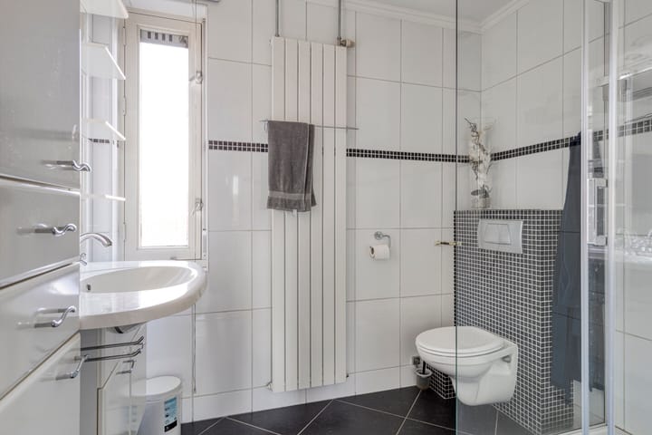 Photo 20 of Distellaar 37