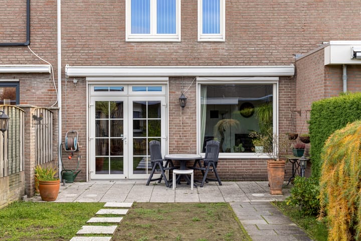 Photo 29 of Distellaar 37