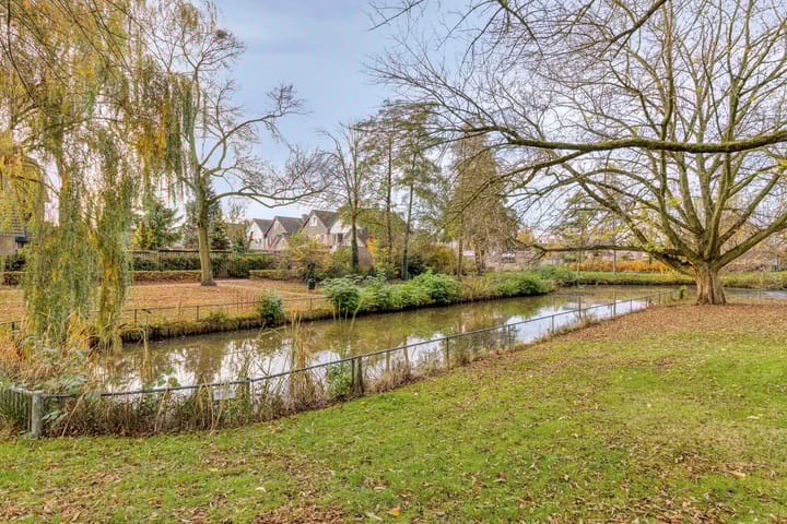 Photo 32 of Distellaar 37