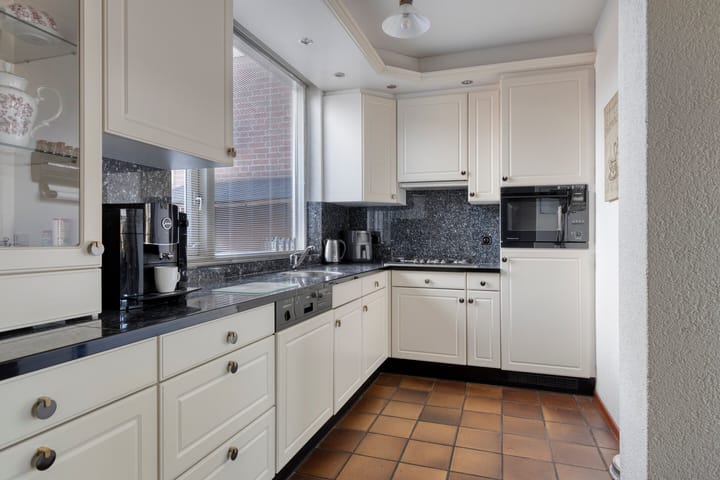 Photo 8 of Distellaar 37