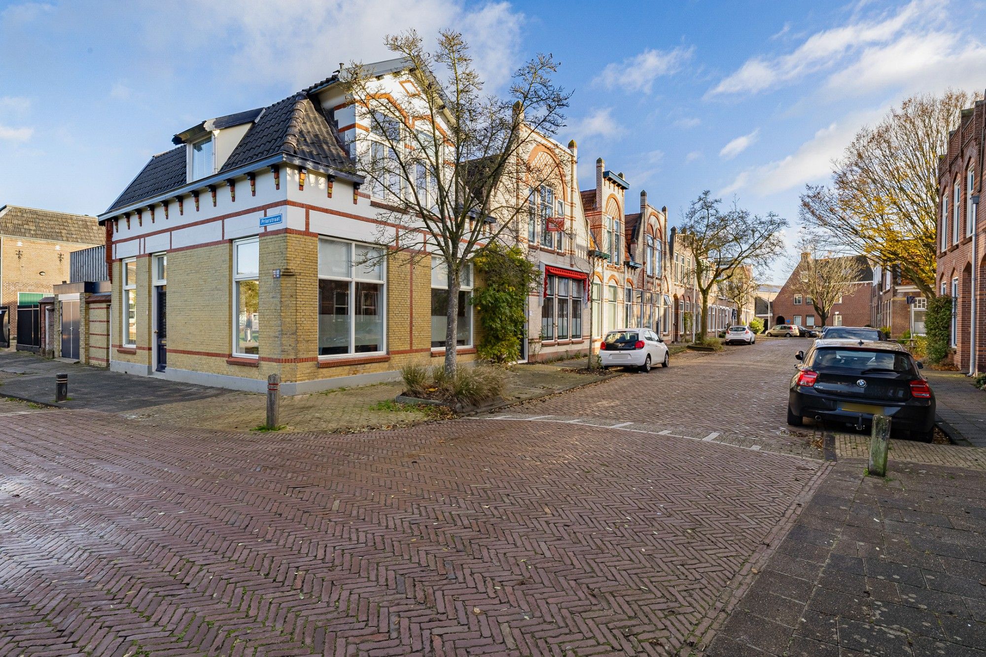 Buying a house in The Netherlands., Priorstraat 2