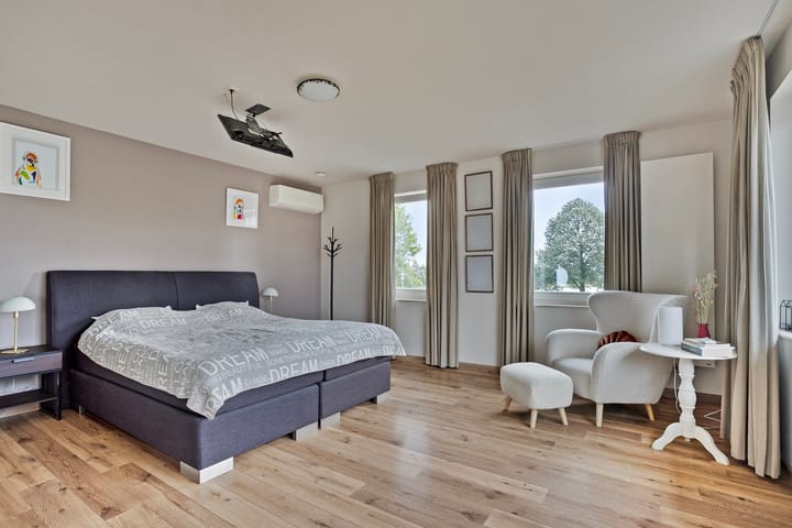 Photo 34 of de Weem 15