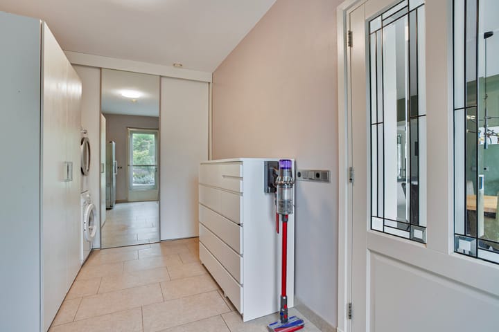 Photo 41 of de Weem 15