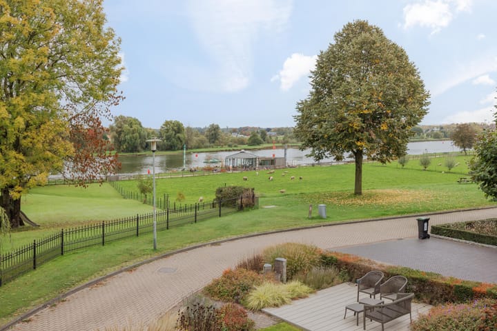 Photo 62 of de Weem 15