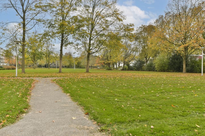 Photo 27 of Franciscus van Assisiëlaan 35