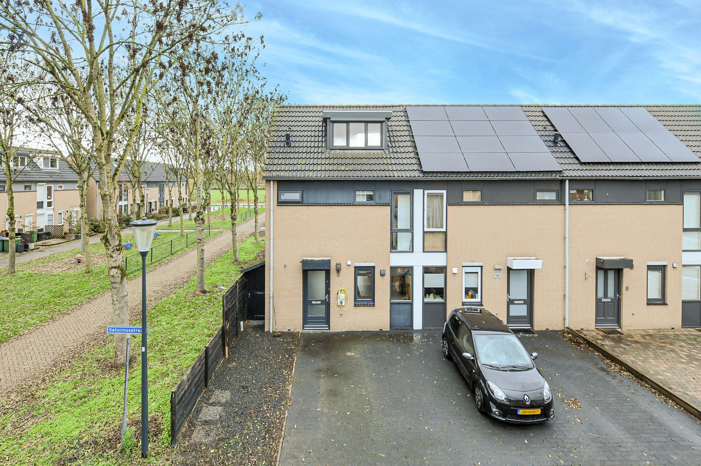 Photo 1 of Saturnusstraat 12