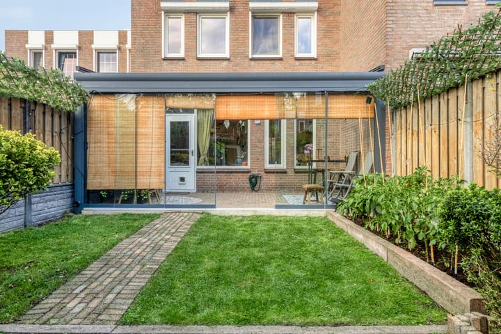 Photo 35 of Jan van Vlissingenhof 26