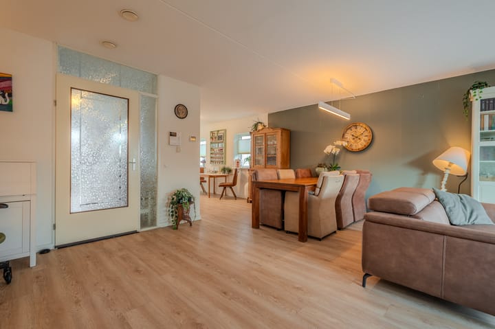 Photo 22 of Burg v Roijenstr Oost 4